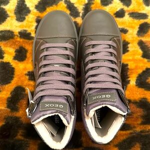 Geox Girl Grey Boots in size 35 (US 3.5). Brand New with Tags.
